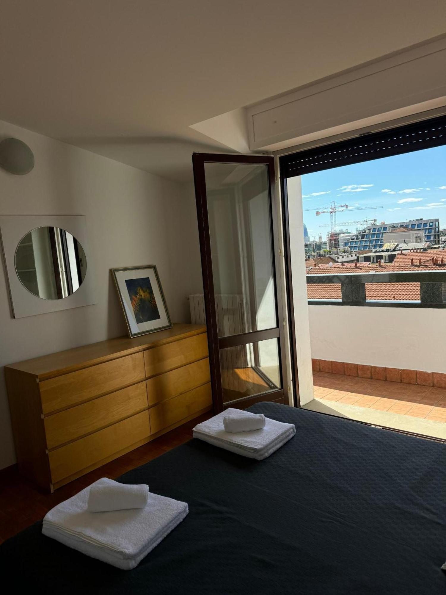 Appartamento Isola- Attico Con Balcone Μιλάνο Εξωτερικό φωτογραφία