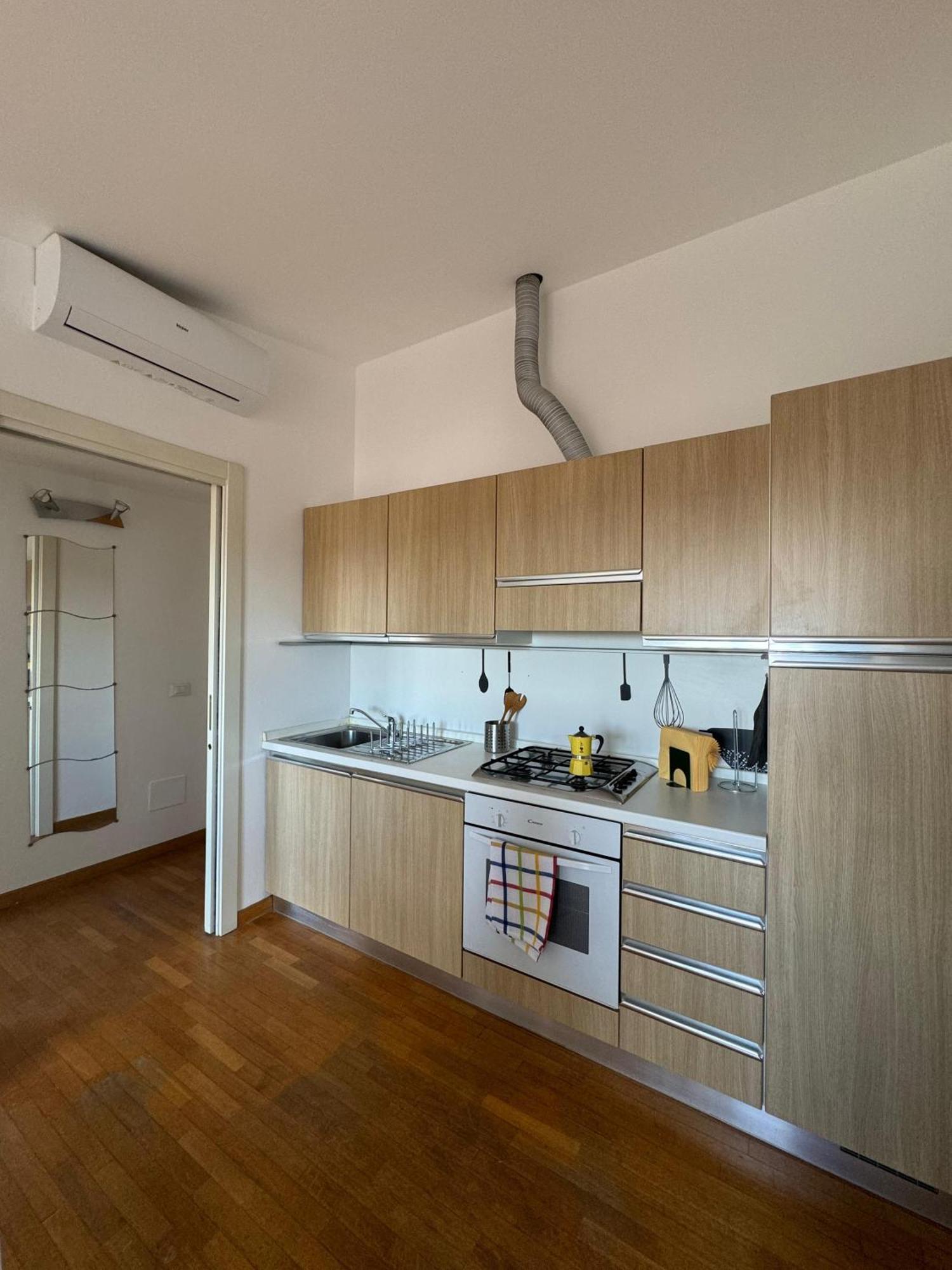 Appartamento Isola- Attico Con Balcone Μιλάνο Εξωτερικό φωτογραφία